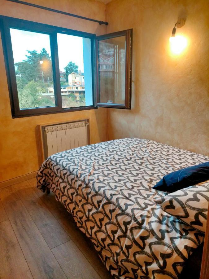 Apartamento rural Miraflores de la Sierra Esterno foto